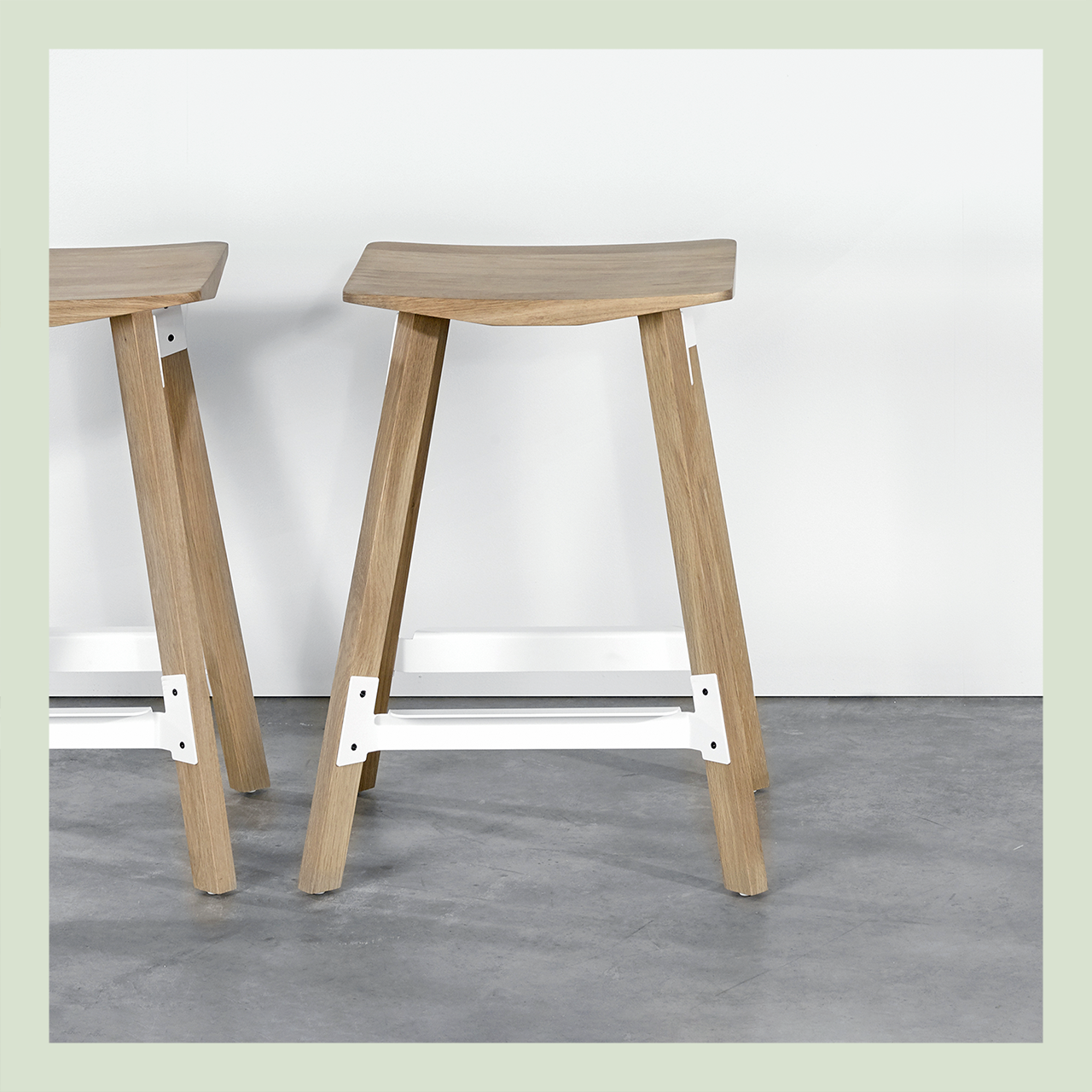 studio gud UP COLLECTION stool