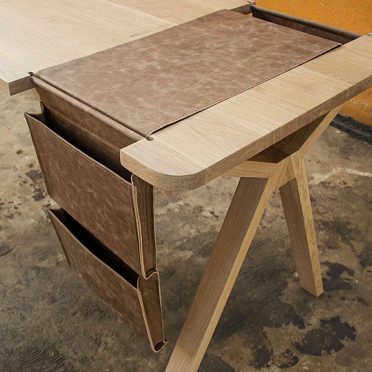 studio gud BOLSA desk detail